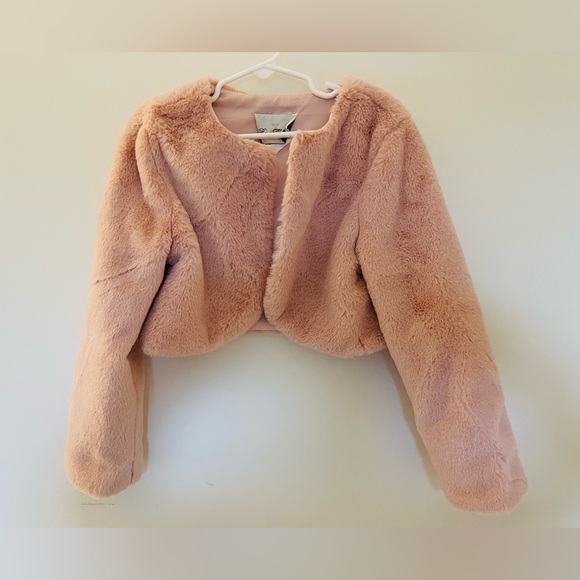 Beautiful jacket - Picture 2 of 5